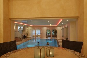 Soins corporels, massages aux pierres chaudes, gommages corporels