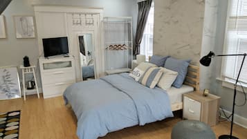 1 chambre, bureau, fer et planche Ă repasser, Wi-Fi gratuit