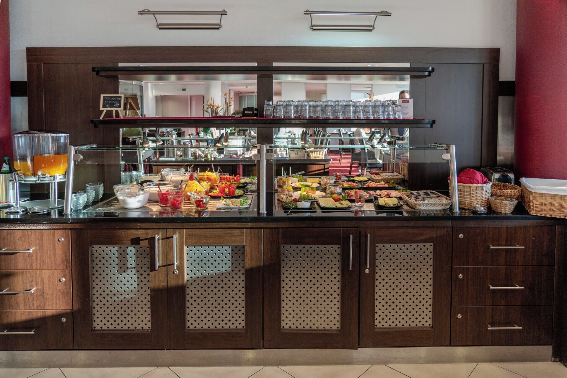 Daily buffet breakfast (EUR 14.50 per person)