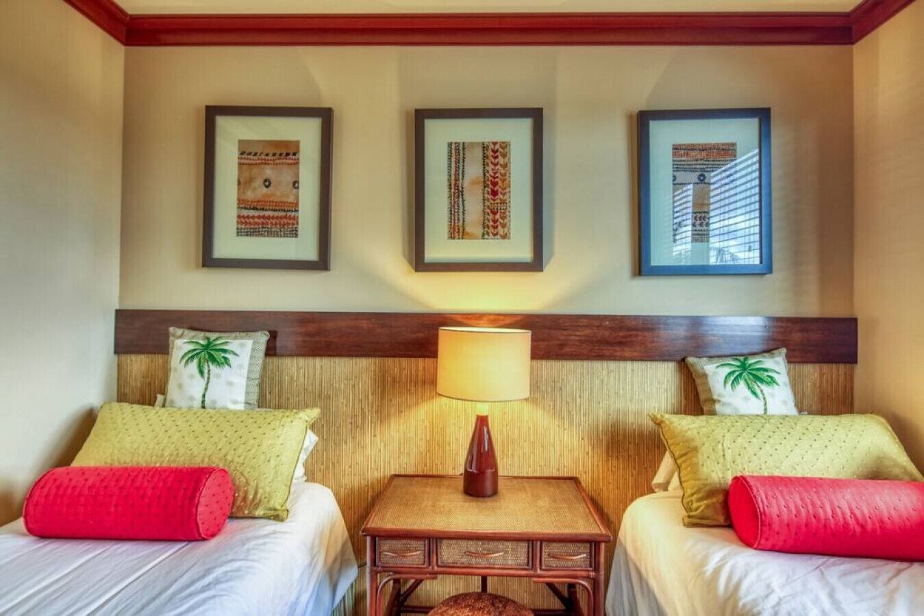 2 bedrooms, desk, iron/ironing board, travel crib