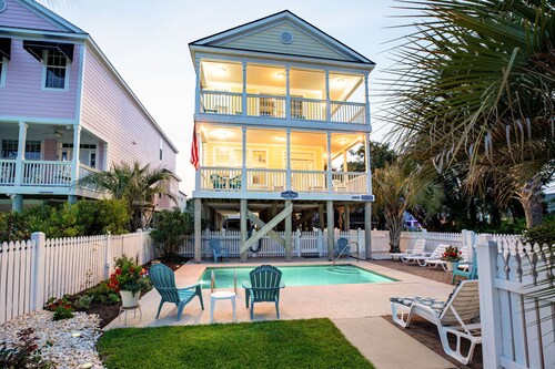 200 Steps to Beach! Family Tides w/Heated Pool and Ocean Views. Walk to Pier!