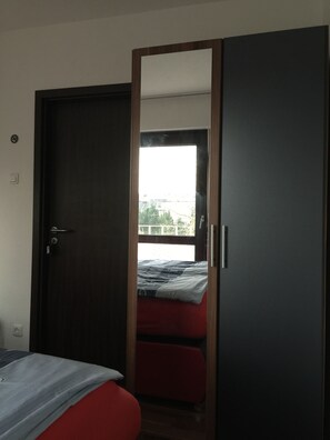 Double Room | Desk, iron/ironing board, free WiFi, bed sheets