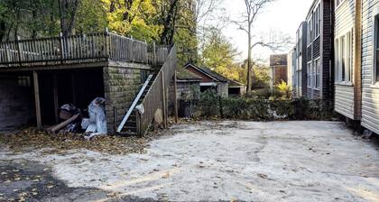 Ihastuttava, viihtyisä Murray-vieraan sviitti Squirrel Hillissä Vaihda lista Esikatselu-luettelo