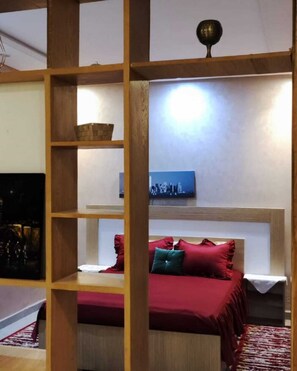 3 bedrooms, iron/ironing board, free WiFi