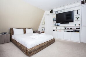 Departamento (2 Bedrooms) | 2 habitaciones, escritorio, tabla de planchar con plancha y wifi gratis 