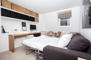 Apartment (2 Bedrooms)