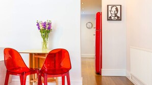 Unclassified image, 2 of 20, button - Beautifully Styled, Modern Apartment With Garden (London)
