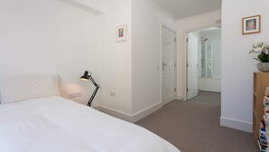 Apartment (1 Bedroom)