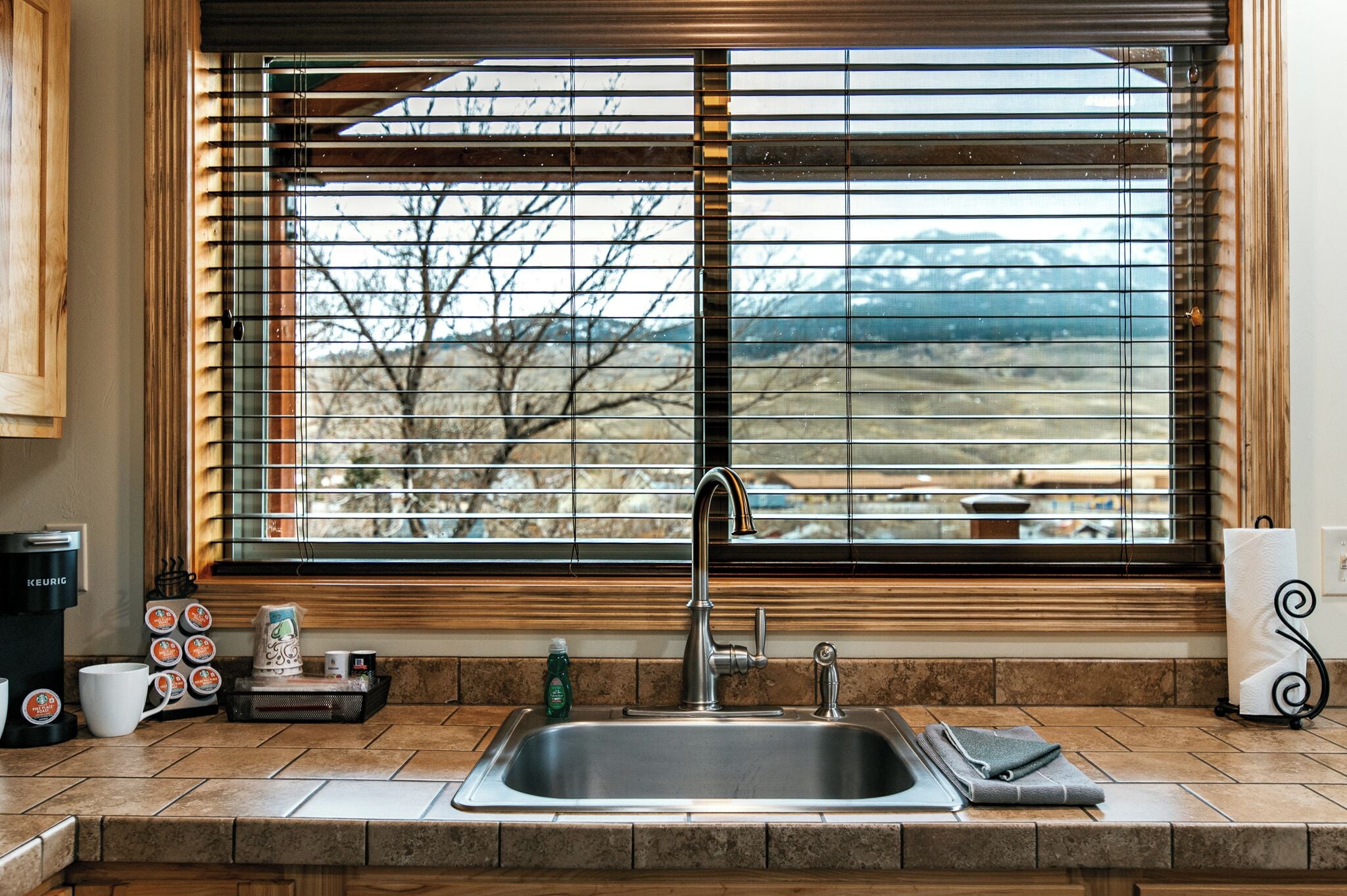 Superior Suite, Multiple Beds, Non Smoking, River View | Private kitchen | Paper towels