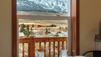 Superior Studio, 1 Queen Bed, Non Smoking, River View