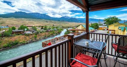 Yellowstone Riverside Cottages
