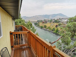 Duplex família, 2 camas Queen, para não fumantes | Sacada