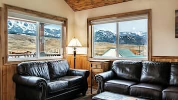 Superior Suite, Multiple Beds, Non Smoking, River View