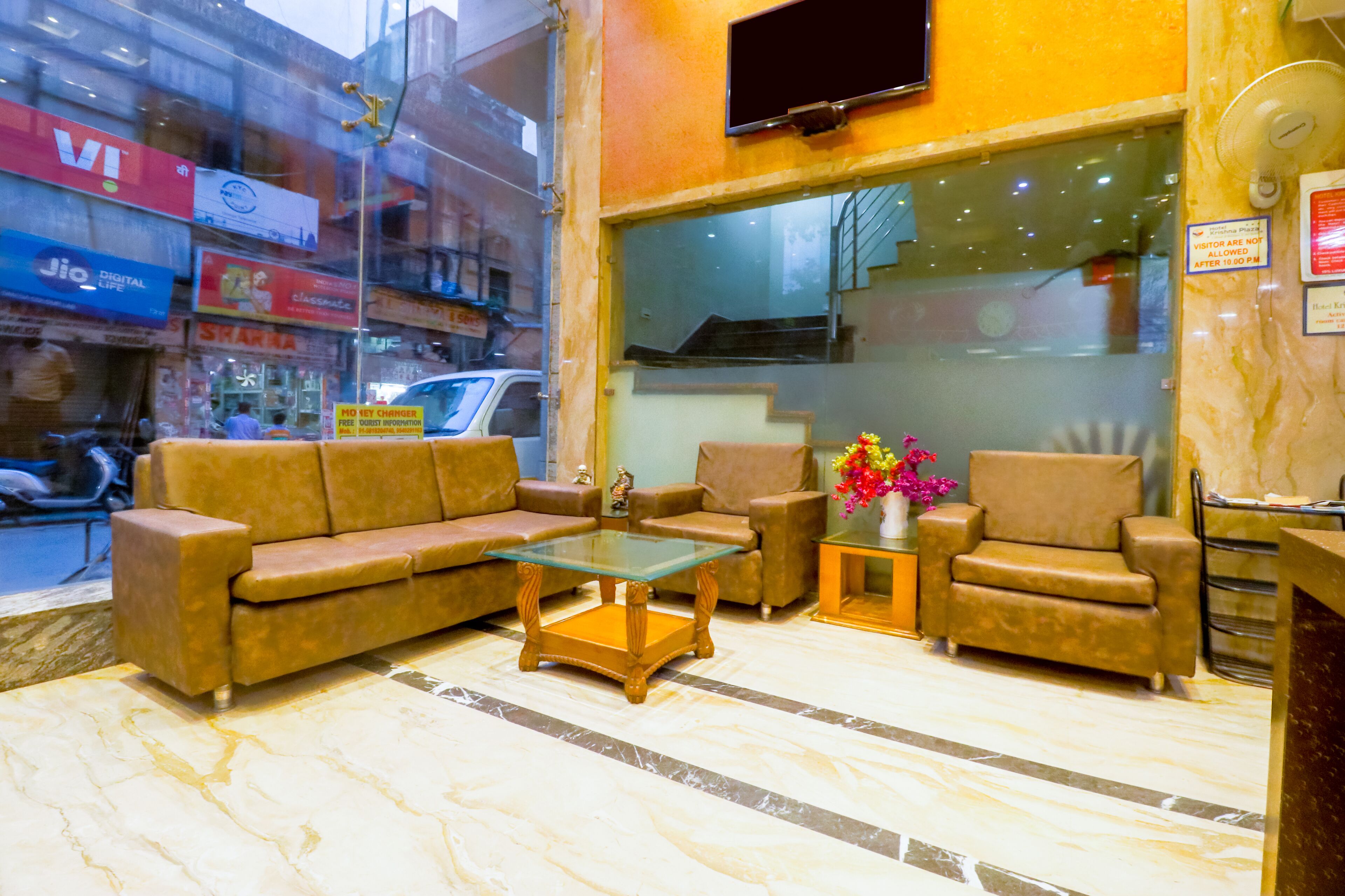 Foto - Hotel Krishna Plaza Just Near New Delhi Station And Connaught Place By M S Hospitality