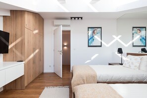 2 bedrooms, iron/ironing board, free WiFi, bed sheets