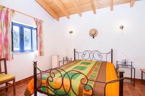 1 bedroom, iron/ironing board, bed sheets