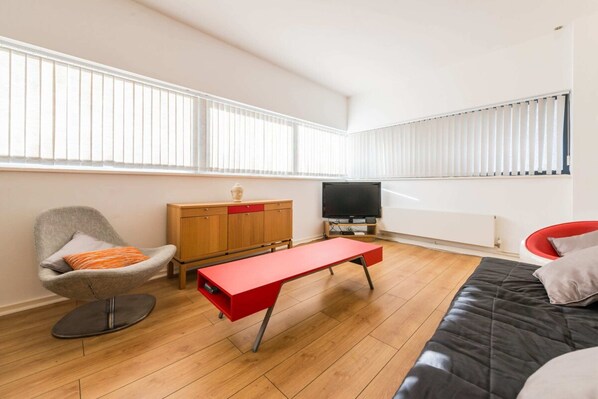 Apartment (2 Bedrooms)
