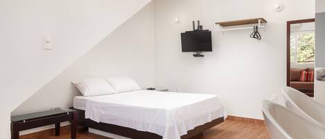 1 bedroom, WiFi, bed sheets