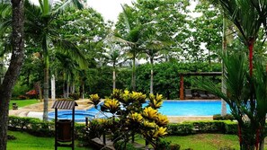 Utomhuspool