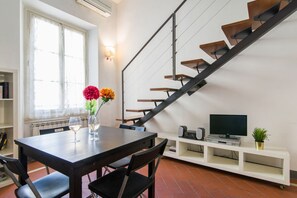 Dining - Elegant three-room apartment not far from the Santa Maria Novella station (Firenze)