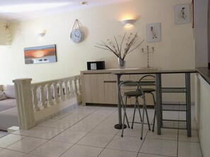 Interior - Sunny Villa Holiday Home (Torviscas Bajo)