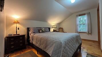 7 bedrooms, iron/ironing board, free WiFi, bed sheets