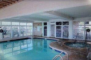 Piscina coperta, piscina all'aperto