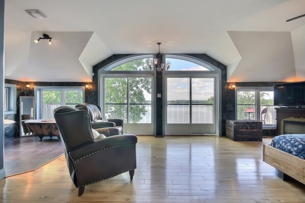 4 soveværelser, skrivebord, strygejern/strygebræt, gratis Wi-Fi