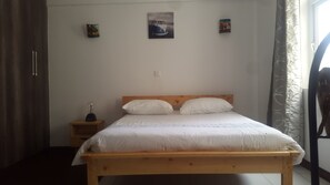 2 Schlafzimmer, Bügeleisen/Bügelbrett, Internetzugang, Bettwäsche