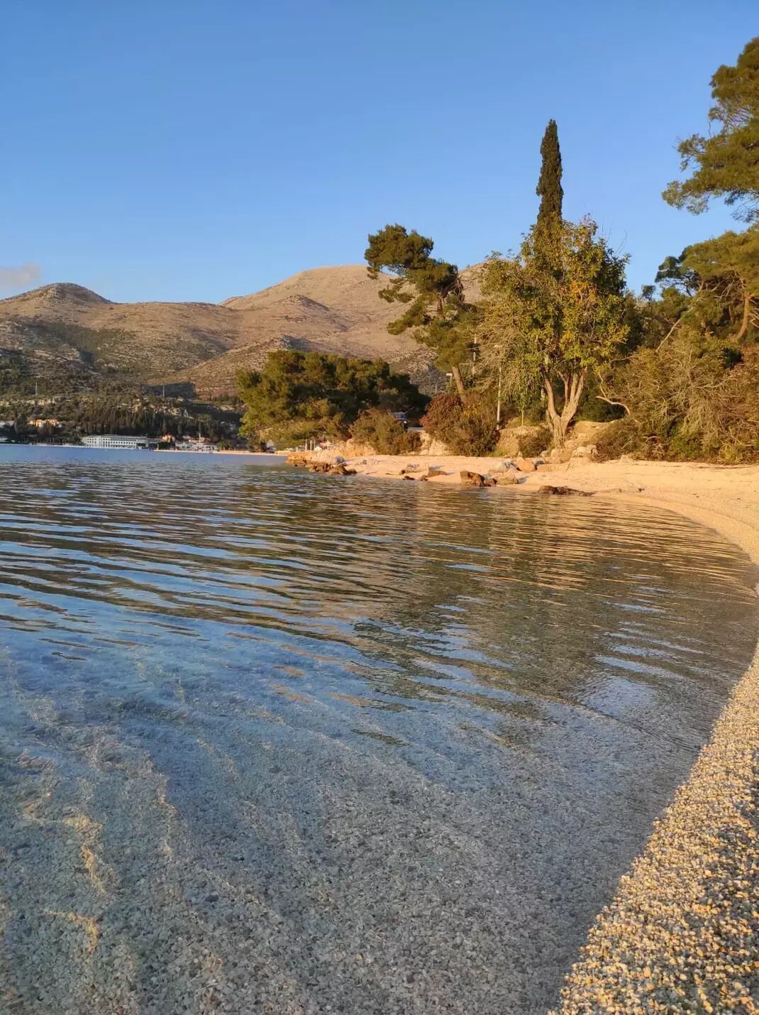 Solsenger og strandhåndklær