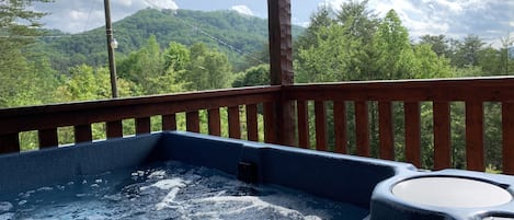 Tina de hidromasaje al aire libre