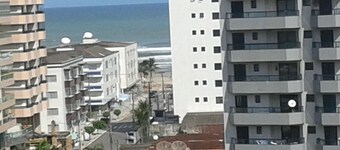 Schöne Ap für 7 Personen w / Suite, Balkon, Bildschirmschutz, Garag, Wi-Fi und Strand-Kit