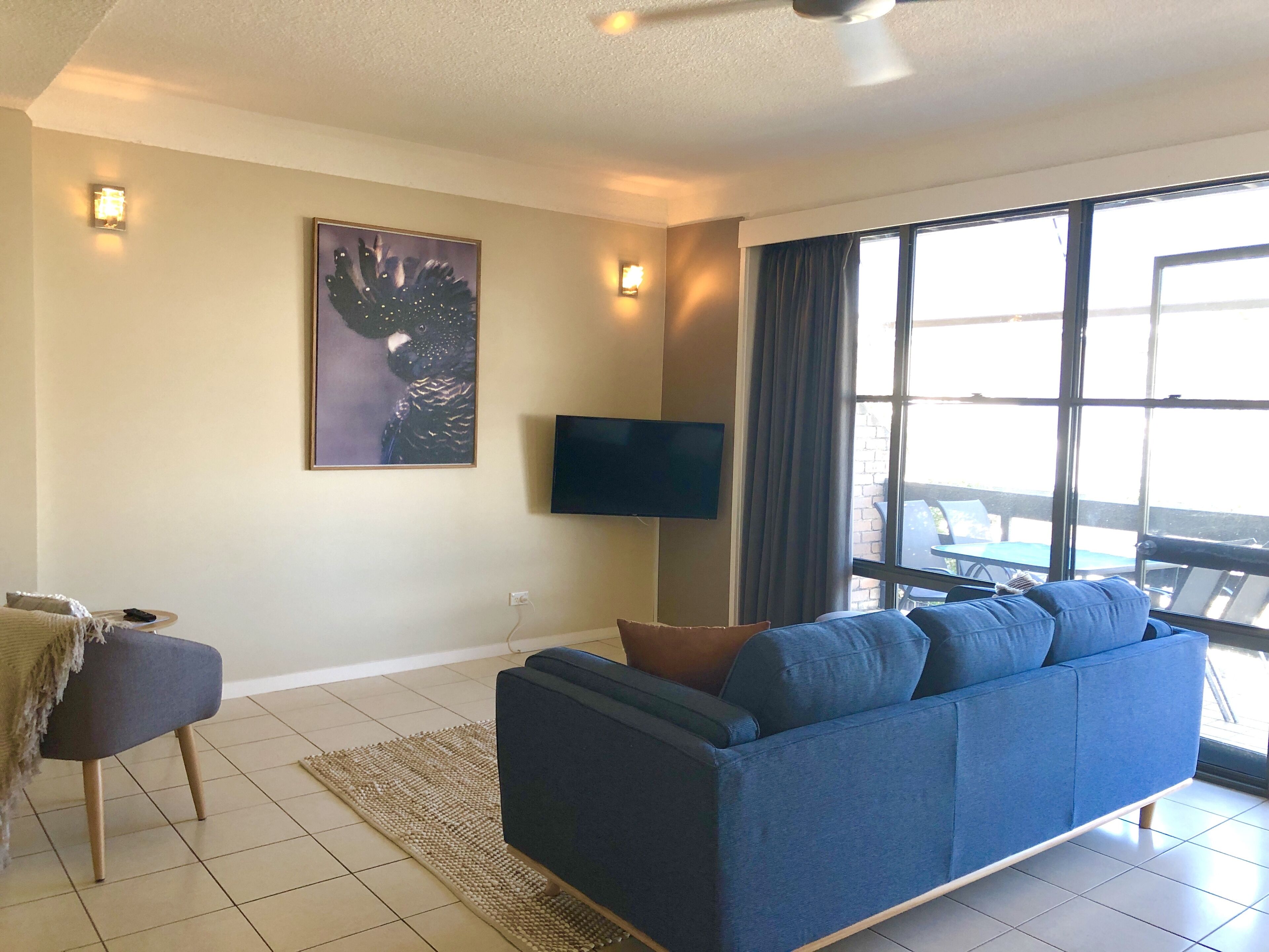 Central Airlie☆Modern☆Sea Views☆Pool☆Free Wifi — image 9