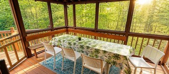 Quiet Cabin Escape with hot tub for max 10 adult + kids