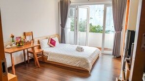 Appartamento, 2 camere da letto | Una cassaforte in camera, una scrivania, insonorizzazione