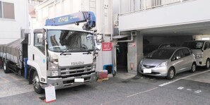 Self parking - Business Ryokan Harada (Hiroshima)