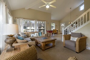 Televisio, DVD-soitin, stereot