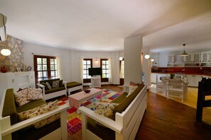 빌라 | 거실 공간 | 플라스마 TV