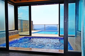 Unclassified image, 2 of 17, button - Villa Honeymoon (Kas)