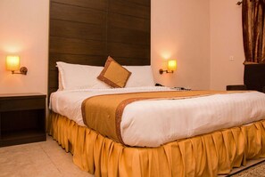 디럭스 더블룸 또는 트윈룸, 슈퍼싱글침대 1개, 금연 | 다리미/다리미판, 무료 WiFi, 침대 시트