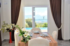 Villa, 2 Bedrooms | In-room dining - Villa Isik (Kas)