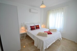 Villa, Sea View | 4 bedrooms, desk, free WiFi - Villa Leman (Kas)