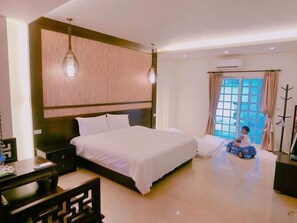 Standard Double Room, 1 Queen Bed, Balcony | Desk, bed sheets, wheelchair access - After the Court Chiaohsi (Jiaoxi)
