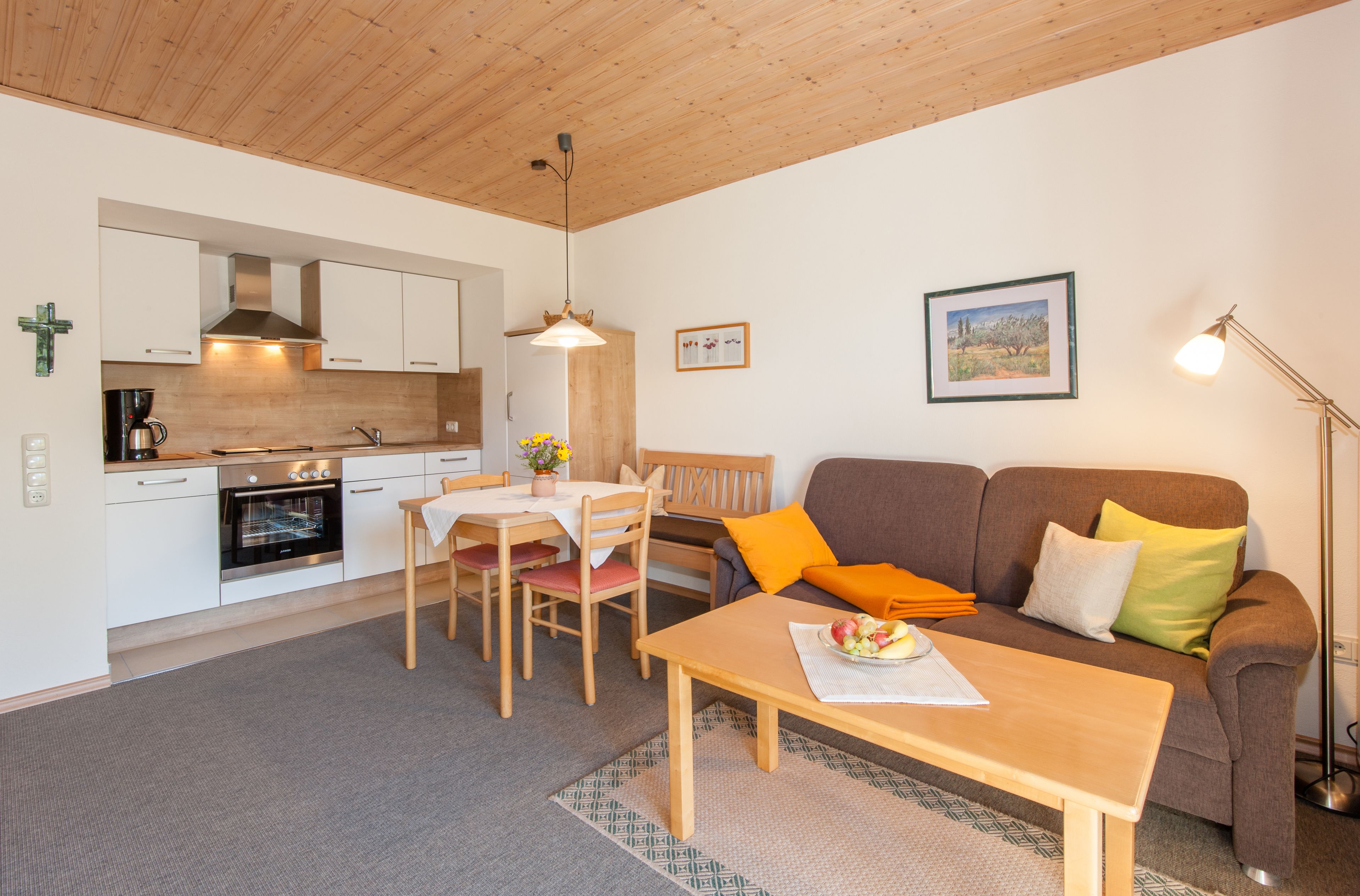 Apartment (2) | Wohnbereich | LED-Fernseher