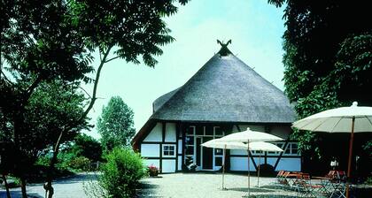 Seehotel am Neuklostersee