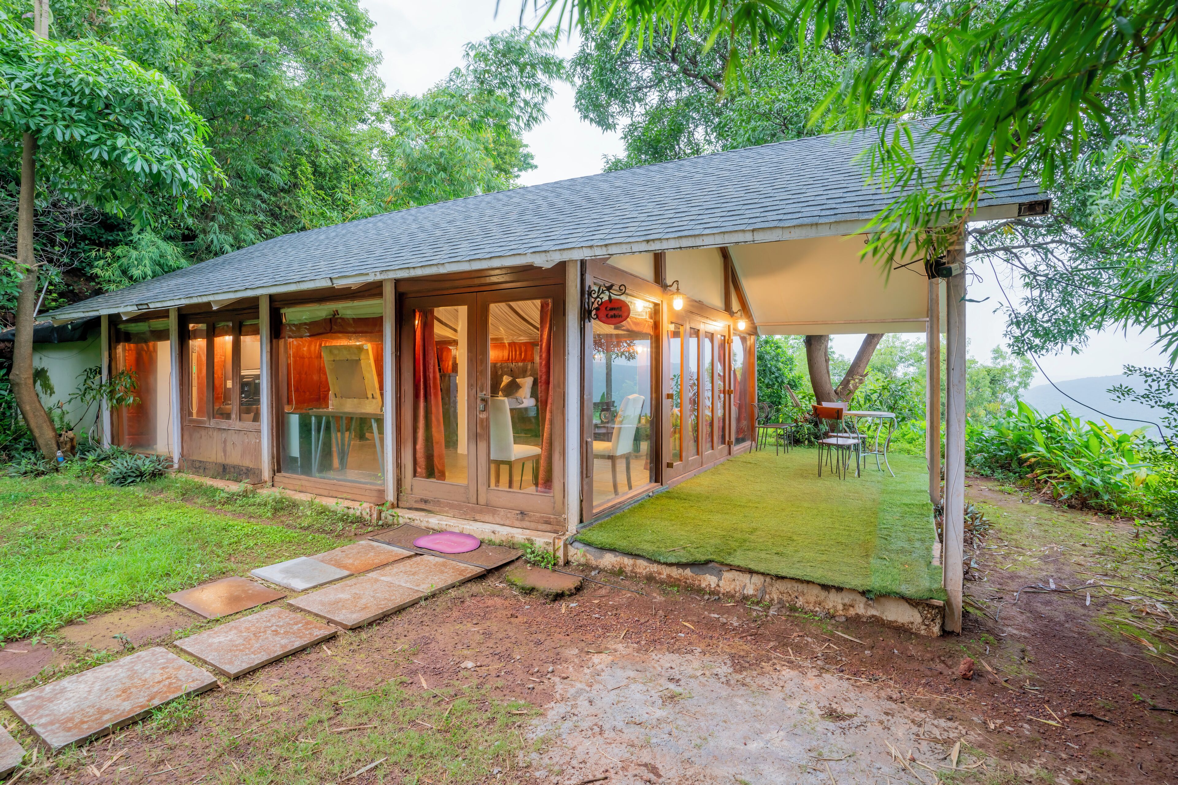 Traditional Studio | Balcony view