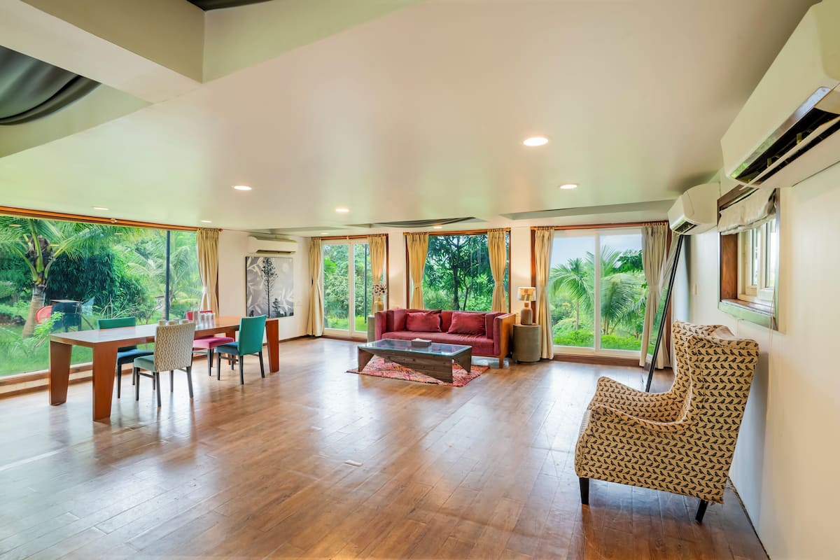 Deluxe Duplex | In-room safe, individually decorated, individually furnished