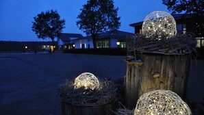 Front of property - evening/night - Gut Landegge - Familotel Emsland - All Inclusive (Haren)