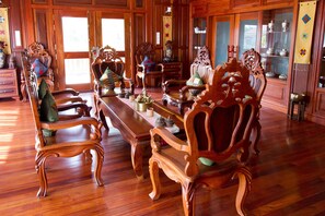 Àrea amb seients del vestíbul