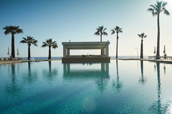 Poolside bar - Sunrise Jade - Adults Only (Paralimni)